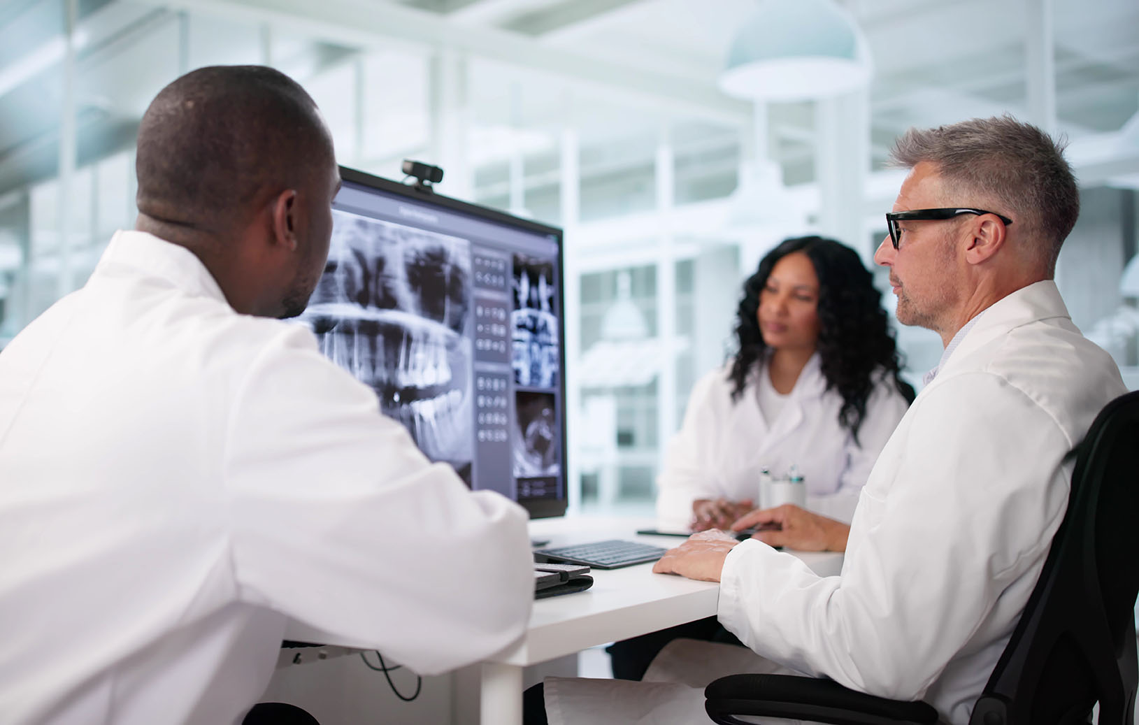 Come interpretare i dati per migliorare l’efficienza dello studio dentistico